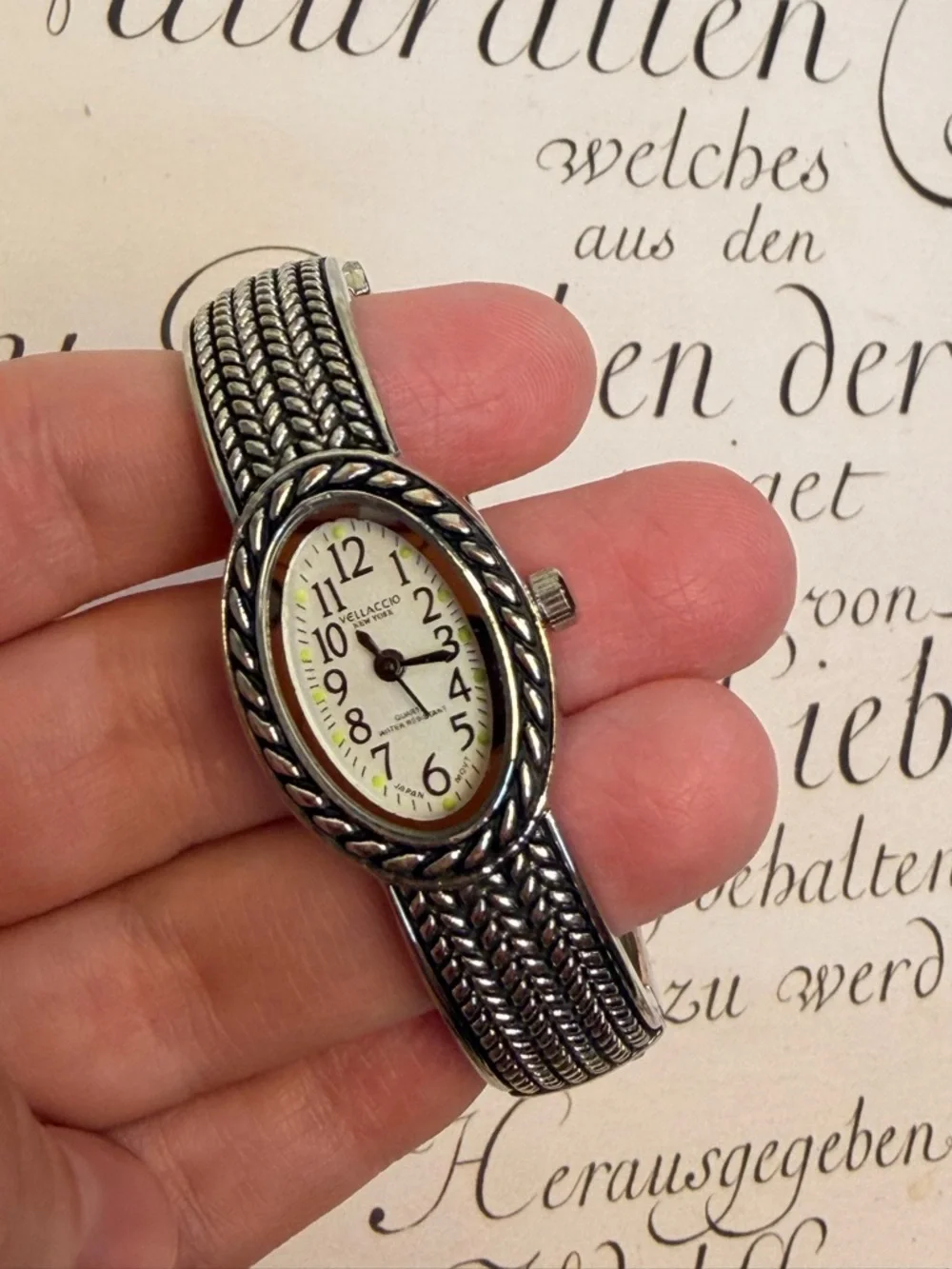 Vintage Women's Silver-Tone Oval Dial Bracelet Bangle Watch - Silver